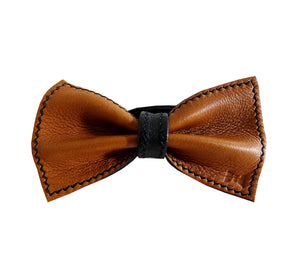 Unique reindeer leather bow tie reversible, two-in-one brown and black sides, width 12 cm, brown side, handmade in Scandinavia