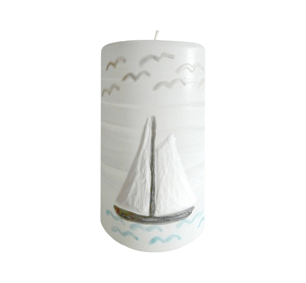 Hand painted ornamental candle sail boat, height 12 cm 4.72”, diameter 7 cm 2.76”, burn time 50 hours.