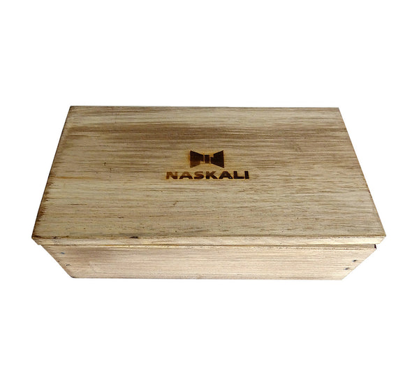 Stylish handmade light wood gift box made in Finland Scandinavia, rectangle width 15, height 5, depth 8.5 cm, removable cover